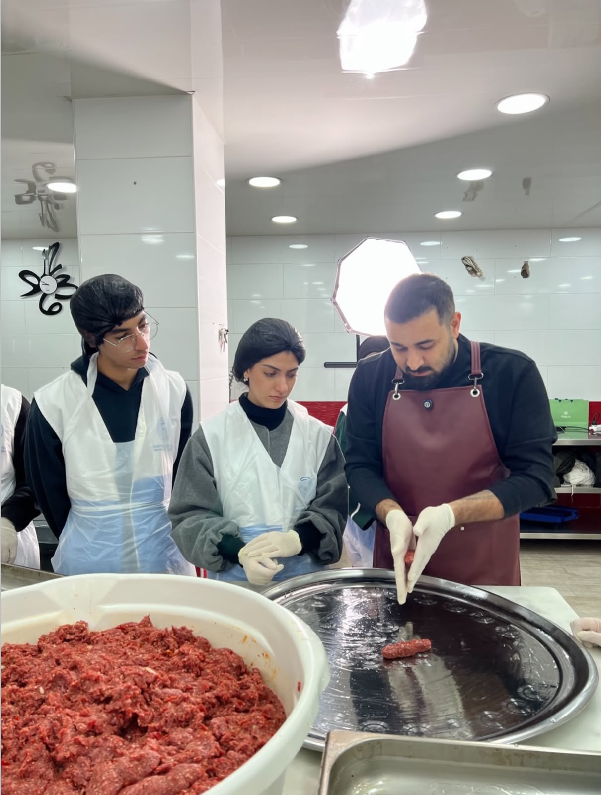 الشيف حمود ومتطوعو جيل